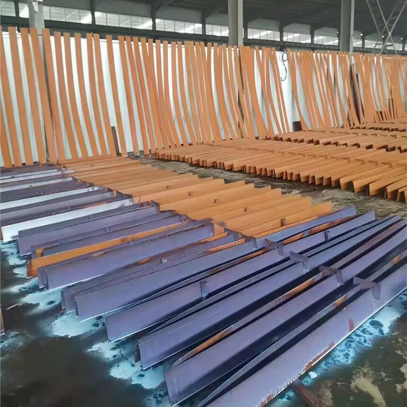 Kako lahko plošča iz ogljikovega jekla izboljša trdnost, zmogljivost in stroškovno učinkovitost v industrijskih projektih?